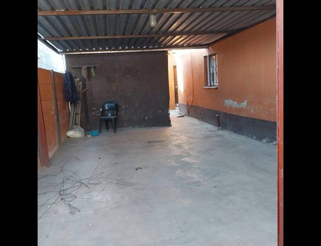 6 BEDROOM HOUSE FOR SALE IN PHOMOLONG